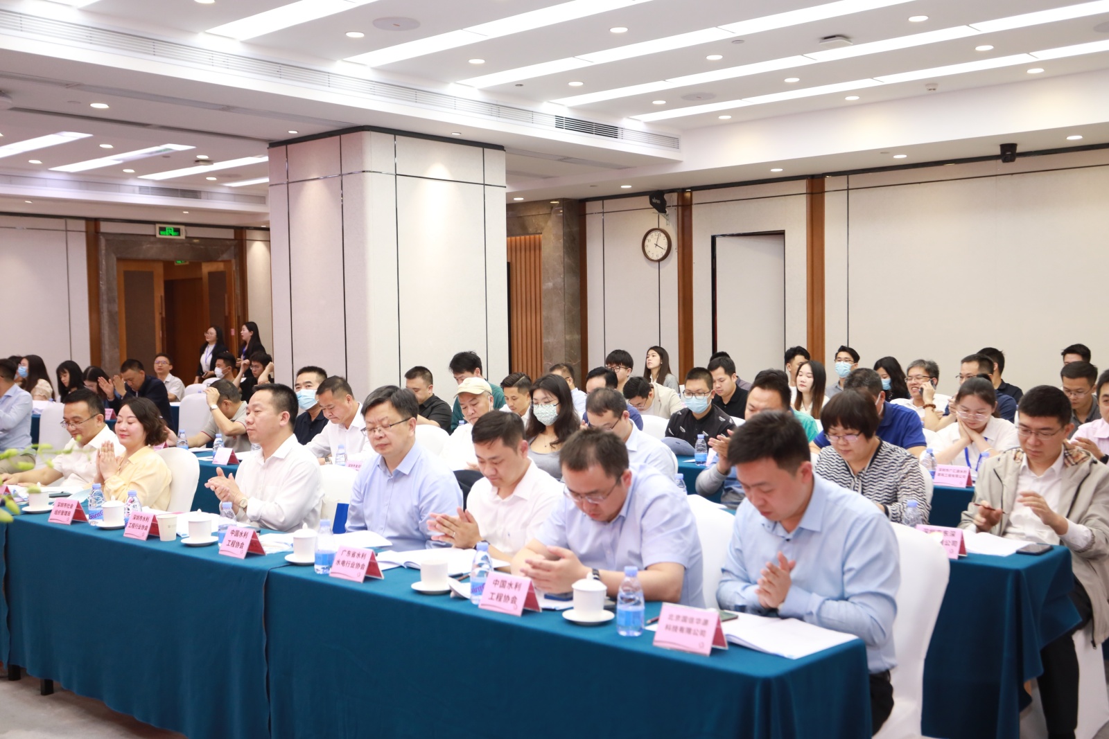 1679899440106624.jpg 1679899440106624.jpg